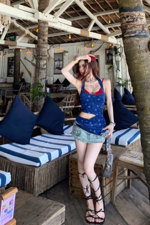 Vacation Style Halter Top - Women's Summer Slimming Waist-Defining Blue Top for Hot Girl Aesthetic, 90s-Inspired Fashion