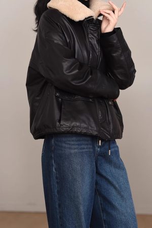 Vegetable-Tanned Sheepskin Leather Jacket with Fur Collar and Lapel, Stylish Loose Goose Down Outerwear for Chic Winter Fashion