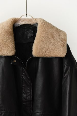 Vegetable-Tanned Sheepskin Leather Jacket with Fur Collar and Lapel, Stylish Loose Goose Down Outerwear for Chic Winter Fashion