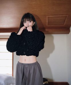 Velvet Cotton Coat with Stand-Up Collar, Loose Fit, Slimming Effect - Stylish Warm Short Top for Chic Fall Looks