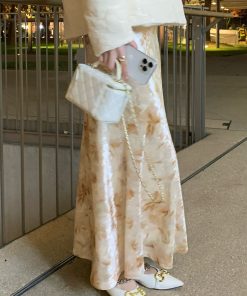 Velvet Printed Thickened Midi Skirt for Women, Elegant Long Skirt in Versatile Style for Early Spring Fashion