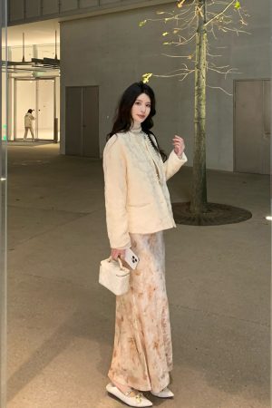 Velvet Printed Thickened Midi Skirt for Women, Elegant Long Skirt in Versatile Style for Early Spring Fashion