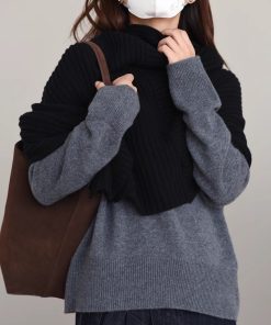 Versatile Black All-Wool Shawl Cape - Heavy Thick-Textured Warm Scarf for a French Artistic Atmosphere