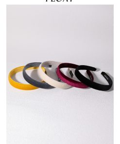 Versatile Black Velvet Headband - Minimalist Retro Hair Accessory for Women, Perfect for Autumn & Winter, Chic High-End Style