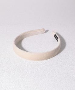 Versatile Black Velvet Headband - Minimalist Retro Hair Accessory for Women, Perfect for Autumn & Winter, Chic High-End Style