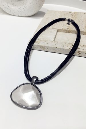 Versatile Exaggerated Minimalist Black Rope Necklace with Multi-Layer Metal Triangle Geometric Design for a Chic Look