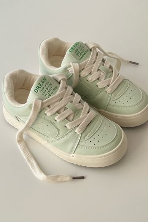 Versatile Flat White Sneakers for Students - Casual Board Shoes with Trendy 2025 Design