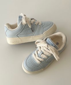 Versatile Flat White Sneakers for Students - Casual Board Shoes with Trendy 2025 Design