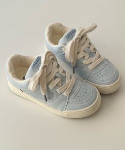 Versatile Flat White Sneakers for Students - Casual Board Shoes with Trendy 2025 Design