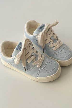 Versatile Flat White Sneakers for Students - Casual Board Shoes with Trendy 2025 Design