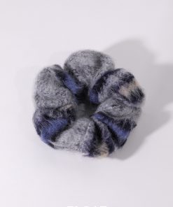 Versatile Japanese Style Checkered Wool Hair Tie - Plush Large Hair Rope for Women - Perfect for Autumn and Winter Fashion