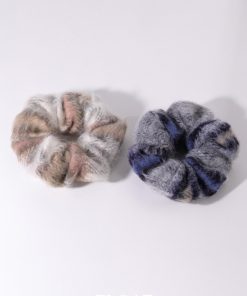 Versatile Japanese Style Checkered Wool Hair Tie - Plush Large Hair Rope for Women - Perfect for Autumn and Winter Fashion