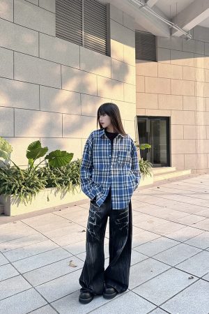 Versatile Layered Plaid Shirt for Men and Women, Loose Fit Vintage Style Jacket, Long Sleeve, Casual 90s Inspired Fashion