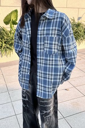 Versatile Layered Plaid Shirt for Men and Women, Loose Fit Vintage Style Jacket, Long Sleeve, Casual 90s Inspired Fashion
