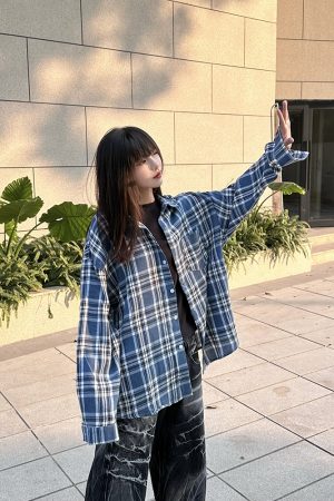 Versatile Layered Plaid Shirt for Men and Women, Loose Fit Vintage Style Jacket, Long Sleeve, Casual 90s Inspired Fashion