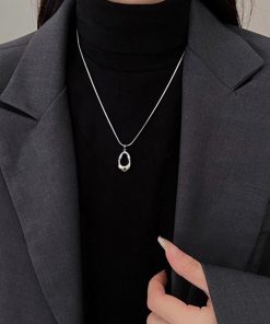 Versatile Minimalist Clavicle Necklace with Water Drop Pendant - Layered Cold Style High-End Chain Neck Accessory