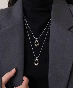 Versatile Minimalist Clavicle Necklace with Water Drop Pendant - Layered Cold Style High-End Chain Neck Accessory