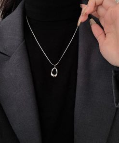 Versatile Minimalist Clavicle Necklace with Water Drop Pendant - Layered Cold Style High-End Chain Neck Accessory