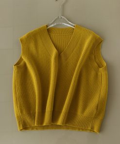 Versatile Solid Color V-Neck Wool Knitted Vest - Loose Fit Sleeveless Tank Top for Effortless Style