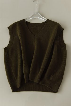 Versatile Solid Color V-Neck Wool Knitted Vest - Loose Fit Sleeveless Tank Top for Effortless Style