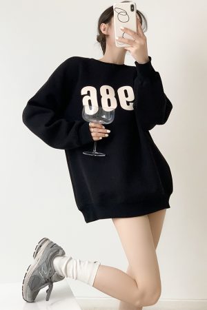 Vintage 1986 Engraved Print Oversized Round Neck Sweatshirt for Women, Thick Plush Autumn Winter Jacket