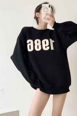 Vintage 1986 Engraved Print Oversized Round Neck Sweatshirt for Women, Thick Plush Autumn Winter Jacket
