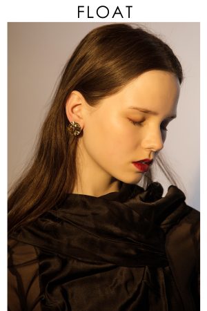 Vintage 3D Lotus Leaf Earrings in 925 Silver - Retro Round Wrinkled Metal Ear Clips for French Style Elegance