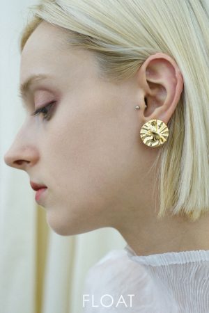 Vintage 3D Lotus Leaf Earrings in 925 Silver - Retro Round Wrinkled Metal Ear Clips for French Style Elegance