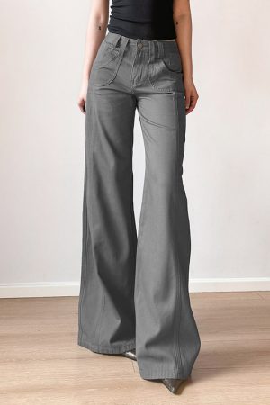 Vintage 80s Low Waist Straight Leg Jeans for Women â€“ Retro West Coast Workwear Style for Trendy Hot Girls