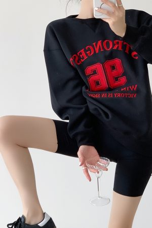 Vintage 90s Black 96 Patch Embroidered Round Neck Pullover Sweatshirt for Women - Loose Fit, Dropped Shoulders, Long Sleeve Top