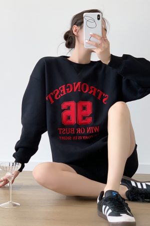 Vintage 90s Black 96 Patch Embroidered Round Neck Pullover Sweatshirt for Women - Loose Fit, Dropped Shoulders, Long Sleeve Top