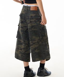 Vintage American Camouflage Multi-Pocket Cargo Pants for Women, Pleated Wide-Leg, Street Style, Casual 7-Point Shorts