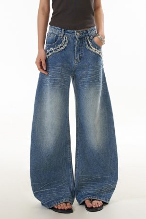 Vintage American High Street Wide-Leg Denim Pants for Women with Frayed Edges and Pocket Design, Casual Curved Knife Trousers
