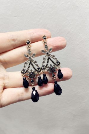 Vintage Baroque-Style Black Crystal Drop Earrings - Elegant Evening Accessories for a French Palace Look