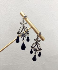 Vintage Baroque-Style Black Crystal Drop Earrings - Elegant Evening Accessories for a French Palace Look