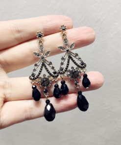 Vintage Baroque-Style Black Crystal Drop Earrings - Elegant Evening Accessories for a French Palace Look