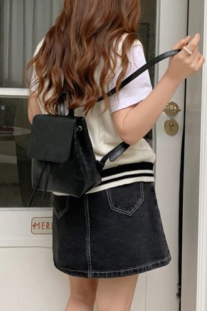 Vintage Black Backpack for Women - Compact Minimalist Shoulder Bag, Xiaohongshu Style, Versatile Literary Design for Summer 2025