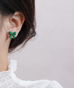 Vintage Bowknot Stud Earrings - Simple Elegant Fresh Design, Minimalist Ear Accessories for Hepburn-Inspired Style