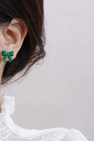 Vintage Bowknot Stud Earrings - Simple Elegant Fresh Design, Minimalist Ear Accessories for Hepburn-Inspired Style