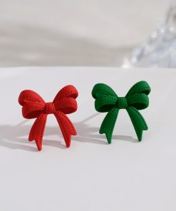 Vintage Bowknot Stud Earrings - Simple Elegant Fresh Design, Minimalist Ear Accessories for Hepburn-Inspired Style