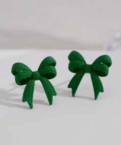 Vintage Bowknot Stud Earrings - Simple Elegant Fresh Design, Minimalist Ear Accessories for Hepburn-Inspired Style
