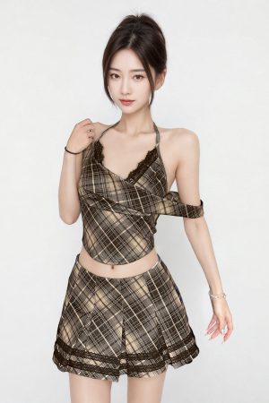 Vintage Brown Plaid Fake Two-Piece Lace Camisole Sexy Low-Cut Sleeveless Halter Top - Y2K Inspired Fashion Statement