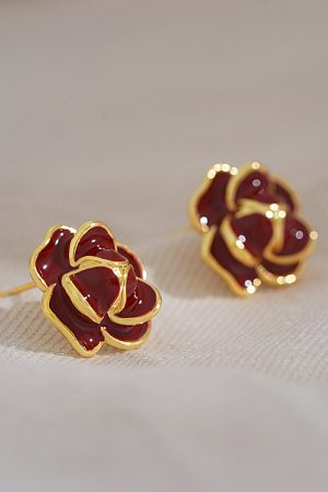 Vintage Burgundy Camellia Flower Earrings - High-End Enamel Drip Glaze Floral Design, Elegant Versatile Ear Accessories