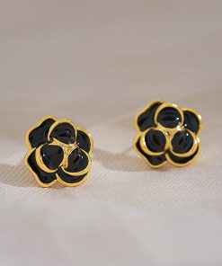 Vintage Burgundy Camellia Flower Earrings - High-End Enamel Drip Glaze Floral Design, Elegant Versatile Ear Accessories