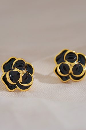 Vintage Burgundy Camellia Flower Earrings - High-End Enamel Drip Glaze Floral Design, Elegant Versatile Ear Accessories