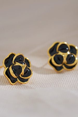 Vintage Burgundy Camellia Flower Earrings - High-End Enamel Drip Glaze Floral Design, Elegant Versatile Ear Accessories
