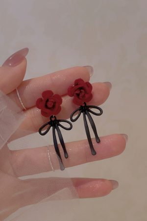 Vintage Burgundy Rose Bowknot Stud Earrings for Women, Unique Flocked Ear Clips, Light Luxury Niche Design, Elegant Accessories