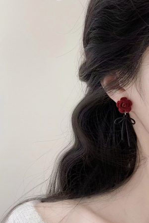 Vintage Burgundy Rose Bowknot Stud Earrings for Women, Unique Flocked Ear Clips, Light Luxury Niche Design, Elegant Accessories