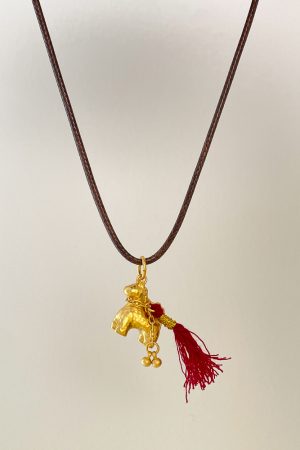 Vintage Chinese-Style Red Tassel Necklace - Small Horse Clavicle Chain, High-End Niche Jewelry for Sweaters