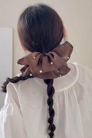 Vintage Coffee Pearl Pleated Skirt Hem Hair Tie - High-End Fashionable Versatile Hair Accessory for Women